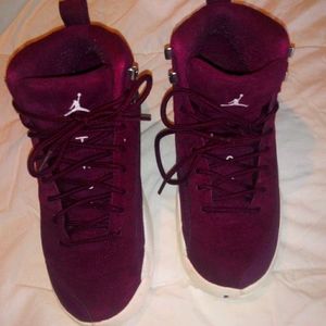 Jordan 12 Retro Bordeaux